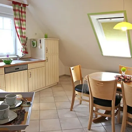Apartment Fewo_s Alter Gutshof We15569 Sellin (Rugen)